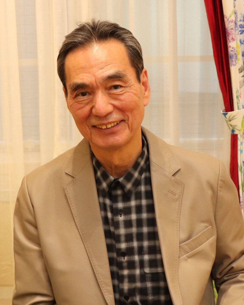 長塚 京 三